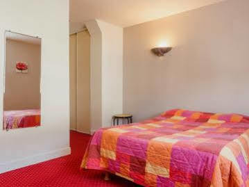 Barbezieux-Saint-Hilaire Hotel Restaurant La Boule D'Or מראה חיצוני תמונה