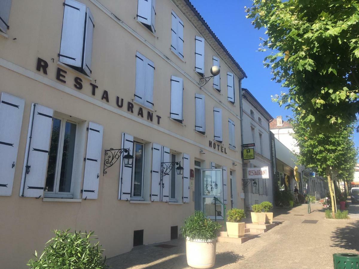 Barbezieux-Saint-Hilaire Hotel Restaurant La Boule D'Or מראה חיצוני תמונה